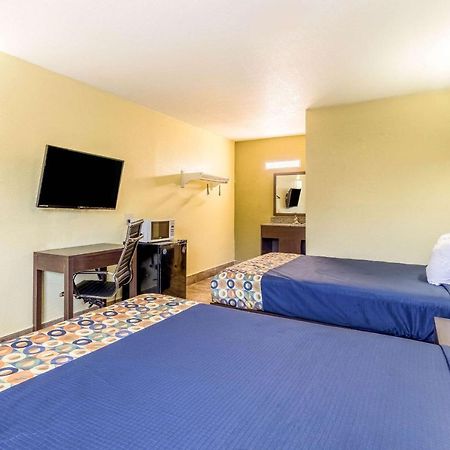 Rodeway Inn Fairgrounds-Casino Tampa Extérieur photo