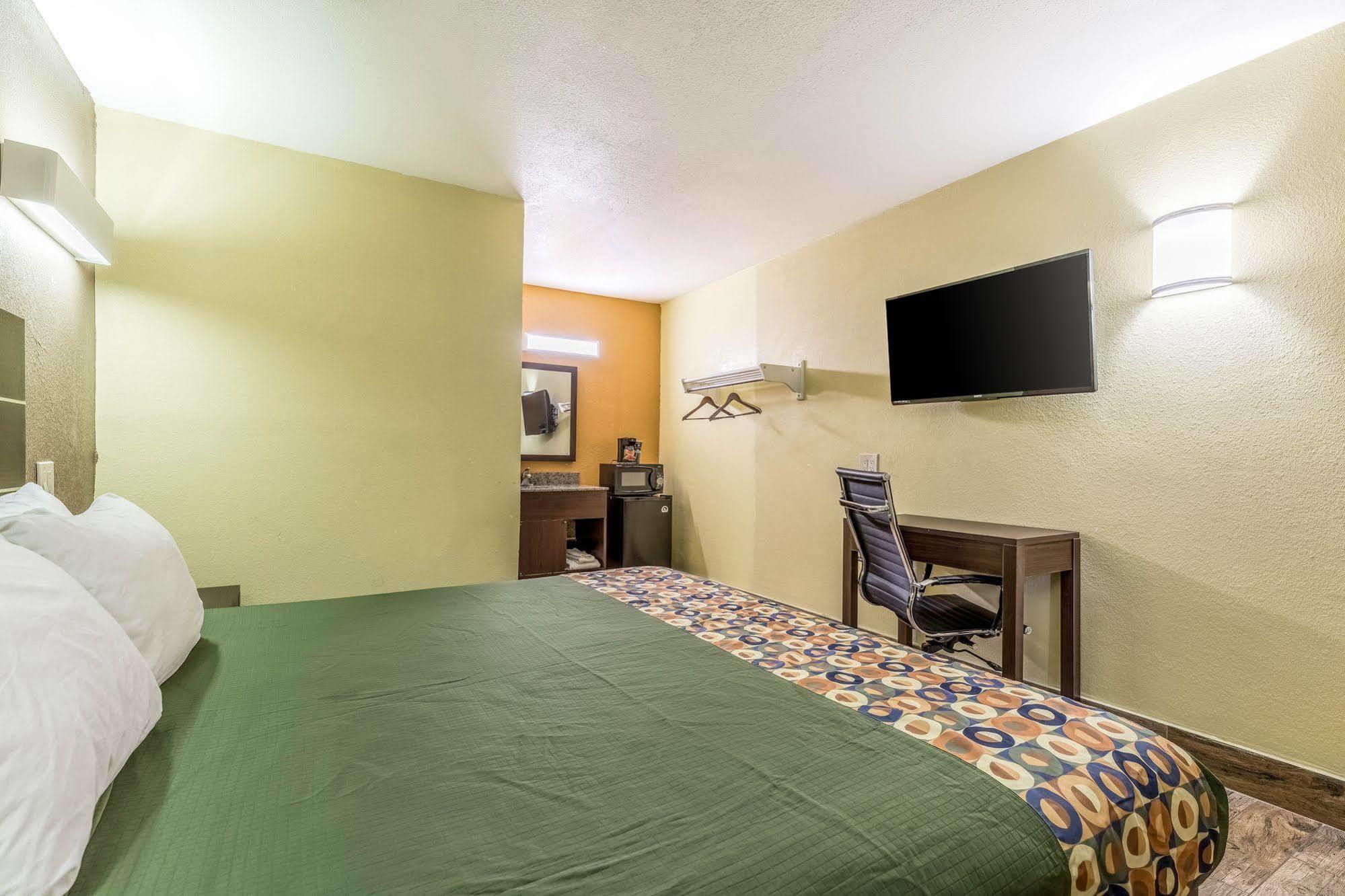 Rodeway Inn Fairgrounds-Casino Tampa Extérieur photo