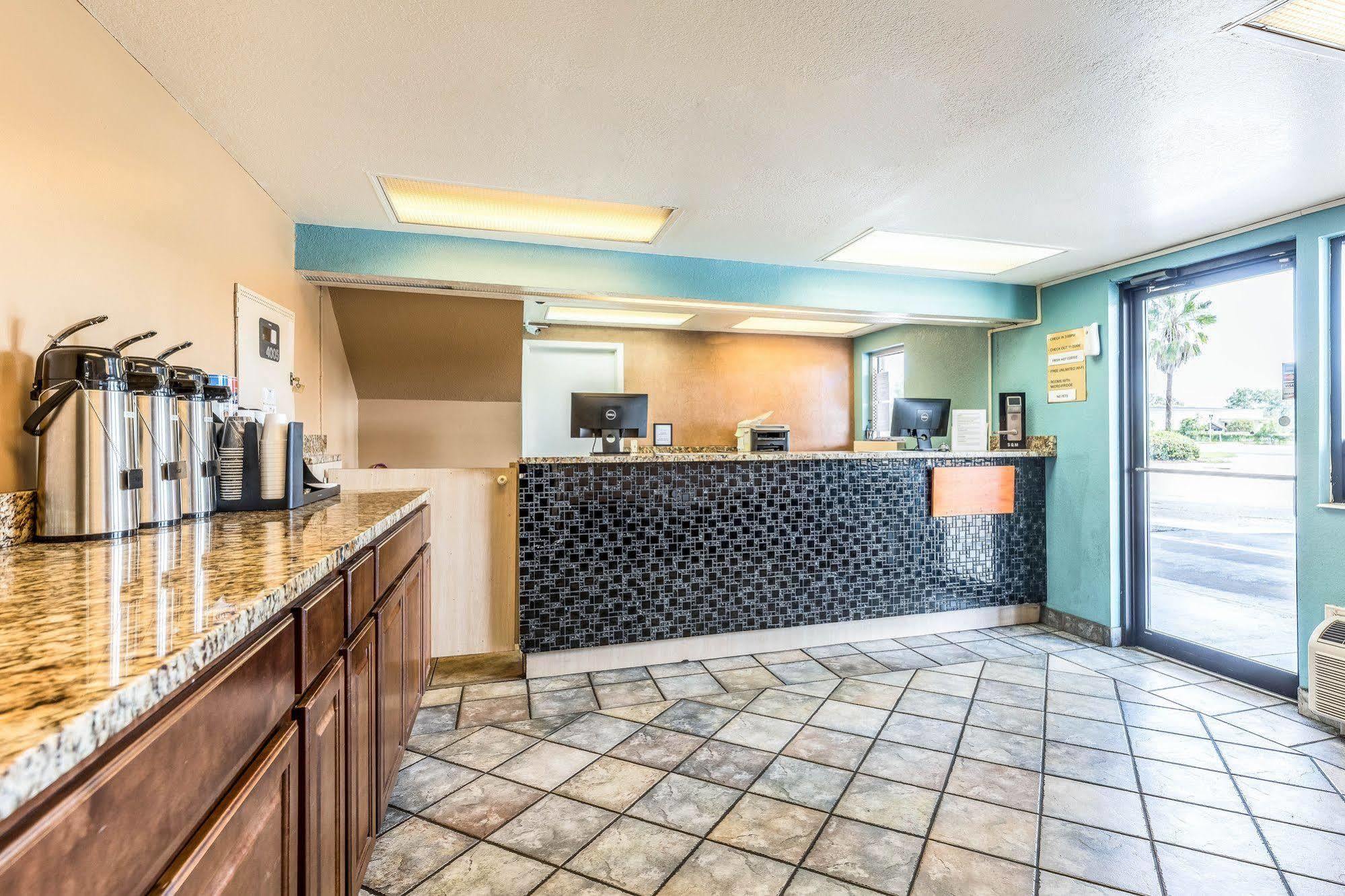 Rodeway Inn Fairgrounds-Casino Tampa Extérieur photo