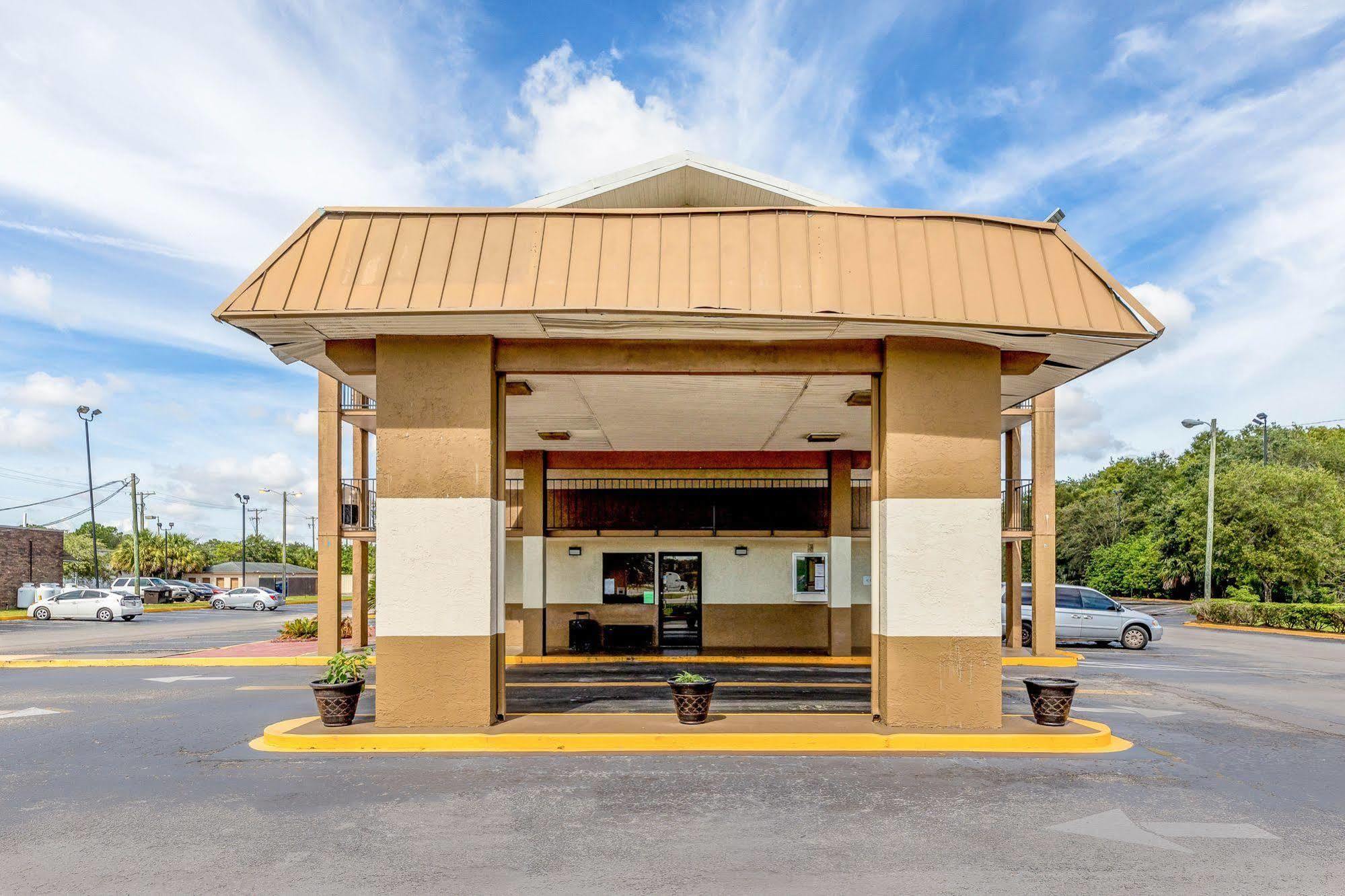 Rodeway Inn Fairgrounds-Casino Tampa Extérieur photo